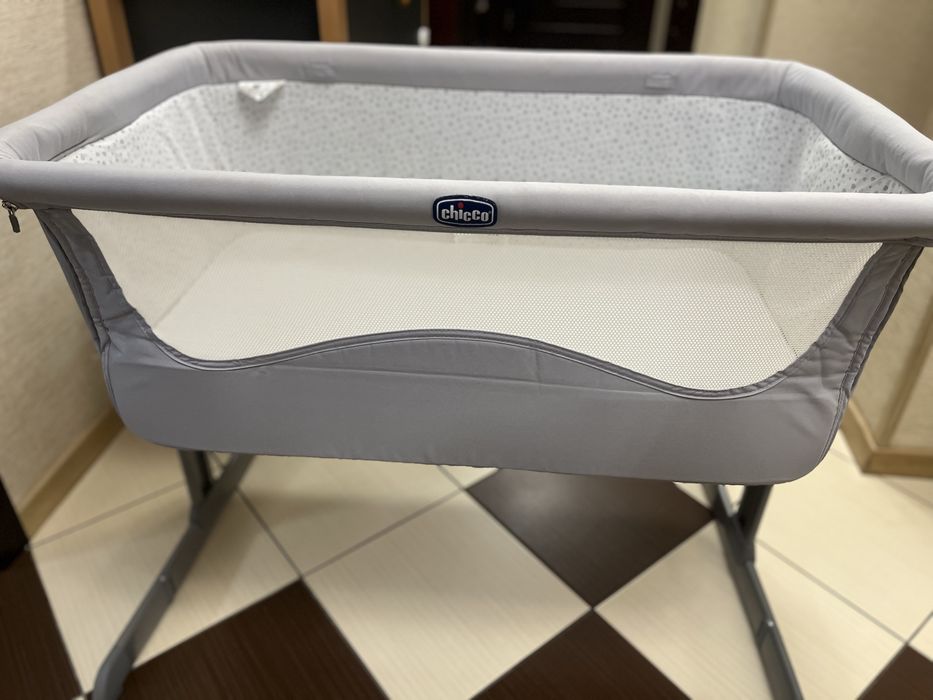 Ліжечко Chicco next2me