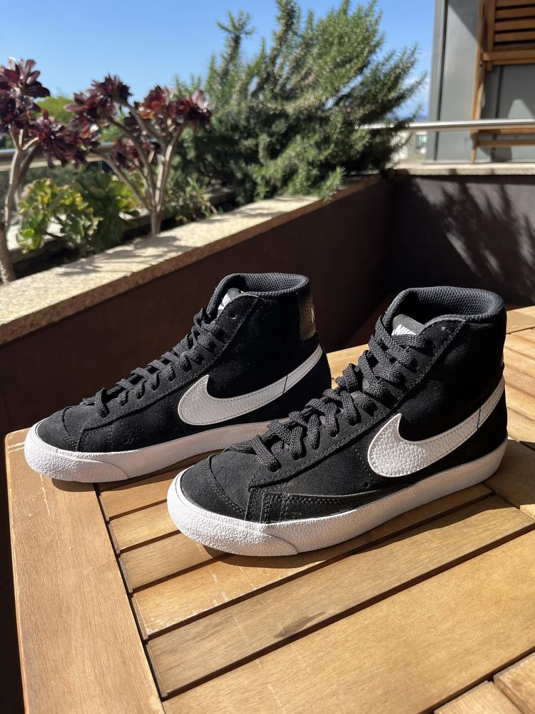 Sapatilhas Nike Blazer Mid 77 preto