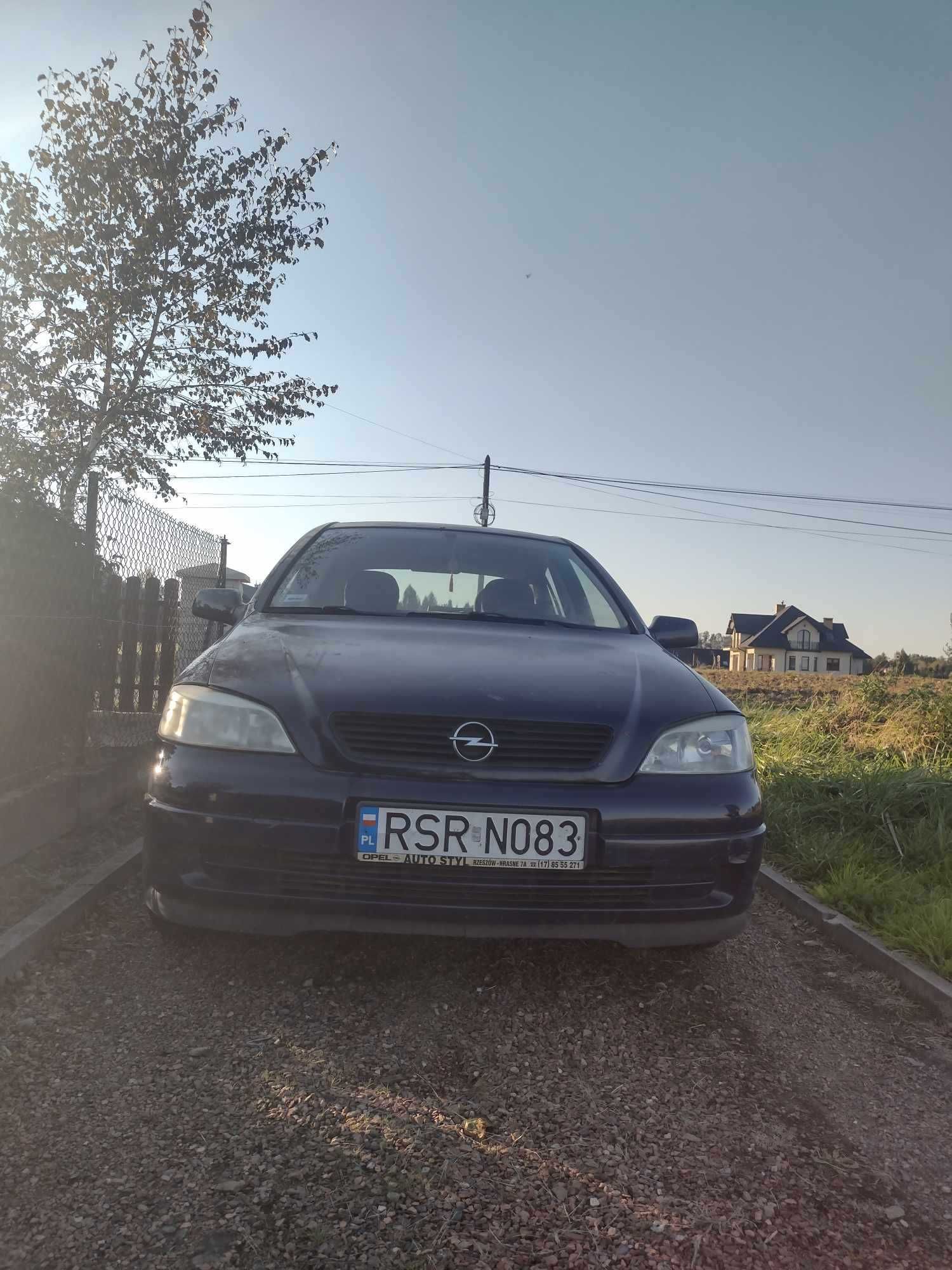 Opel Astra II Hatchback 2 benzyna/lpg 1.4