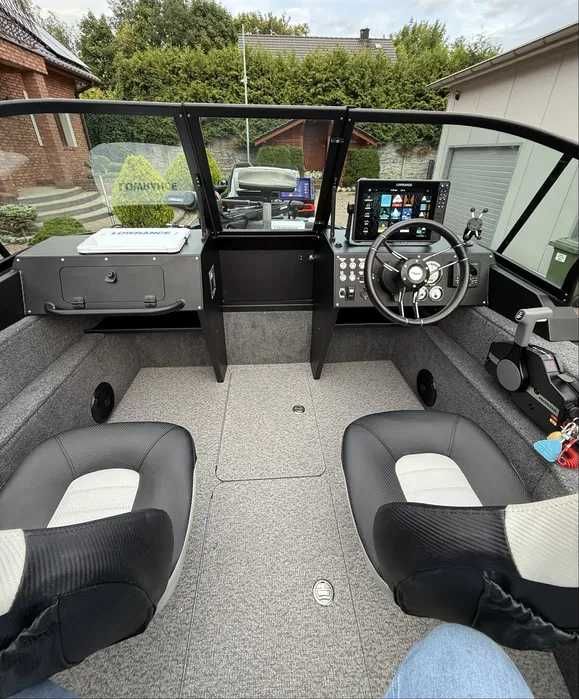 VBOATS FISHPRO50 / Honda 100 / Lowrance Ghost, HDS 12’/ Respo