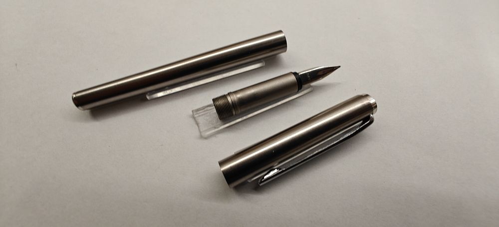 Pióro wieczne Montblanc Noblesse Slimline stalowe