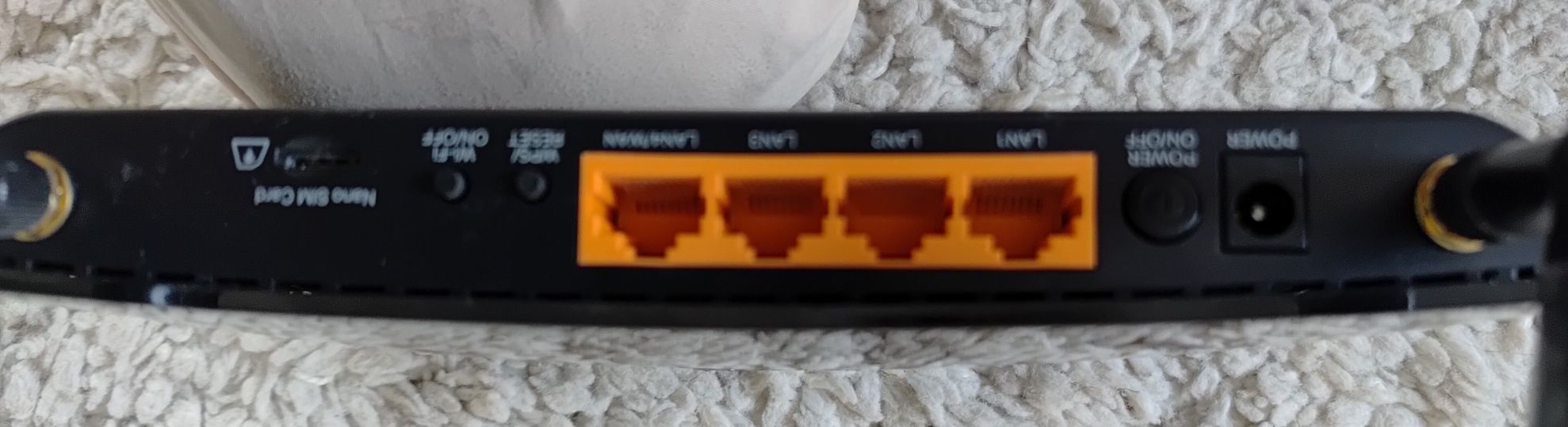 Router Wi-Fi Archer MR- 600
Sprawny z zasilaczem
W idealnym