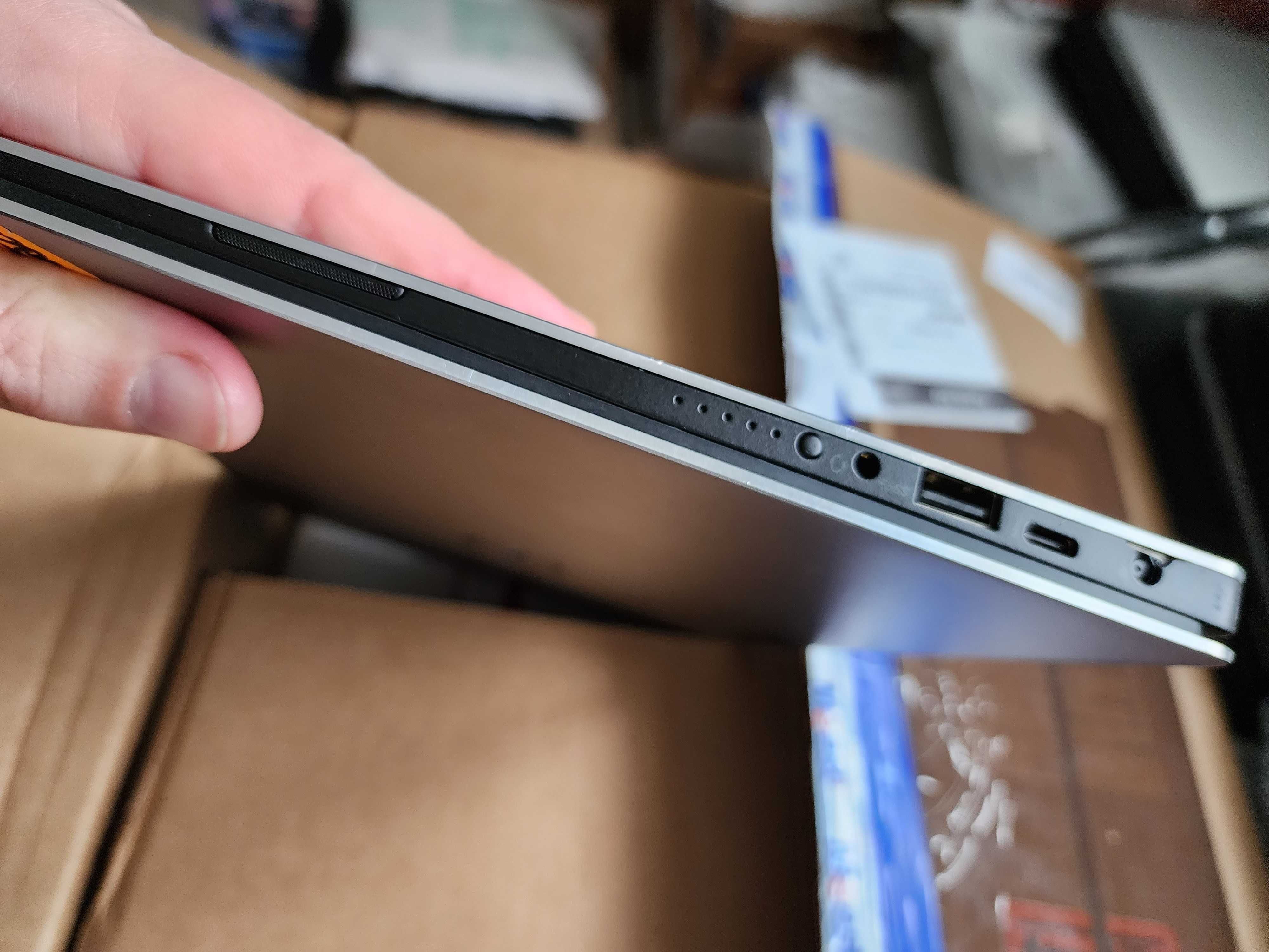 Dell XPS 13 9370 13.3" IPS 4K Touch i7-8550U 4.2Ггц 16GB SSD 256GB