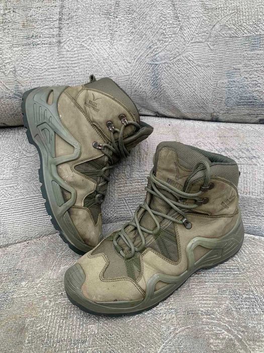 Чоловіче взуття в