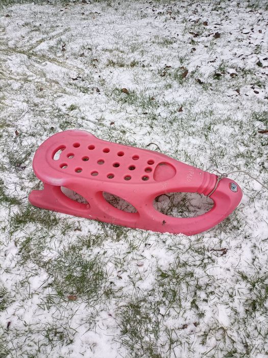 Duże sanki plastikowe z likną