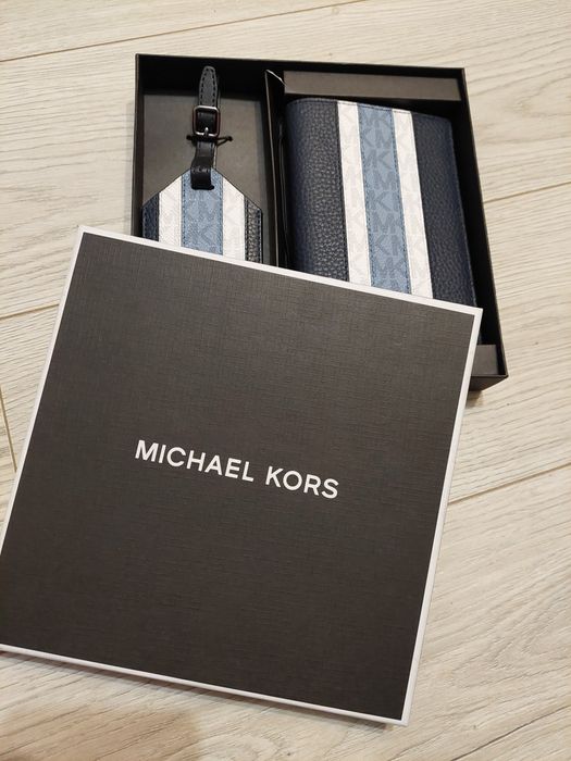 Michael Kors oryginalny portfel paszportowy etui paszportówkapozdróżny