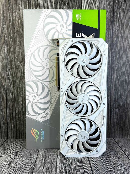 Видеокарта ASUS ROG Strix RTX 3080 White Edition 1 шт. USED!