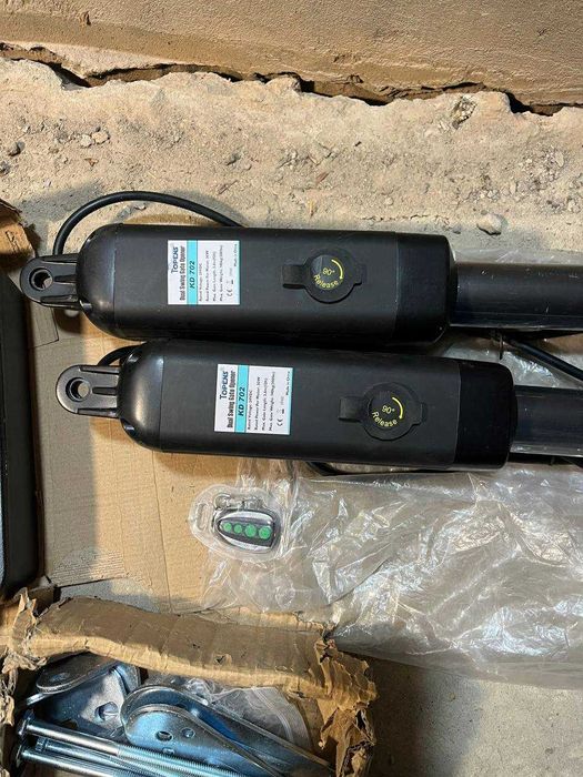 Комплект автоматики для розпашних воріт TOPens KD702