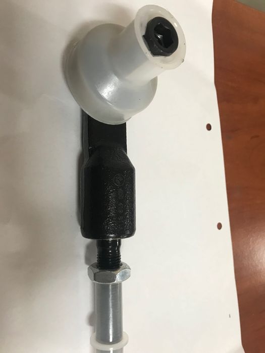 Наконечник рулевой тяги 4D0419811A