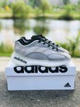 Стильные кроссовки Adidas мужские Black\White. Скидки! Кросівки Адідас