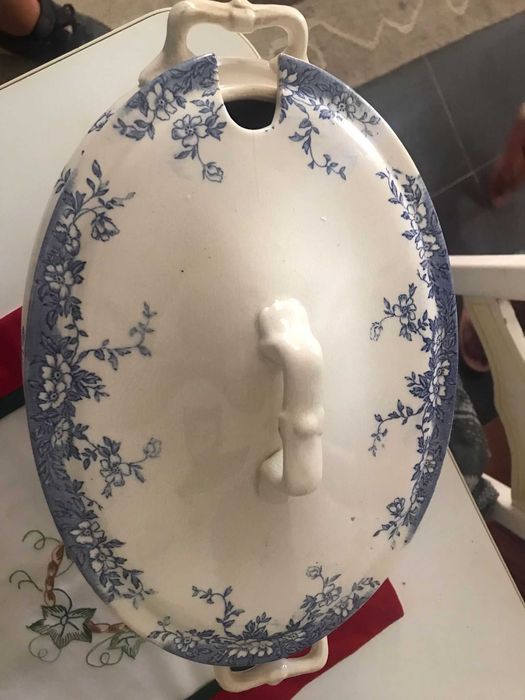 Terrina de loiça de Sacavém antiga