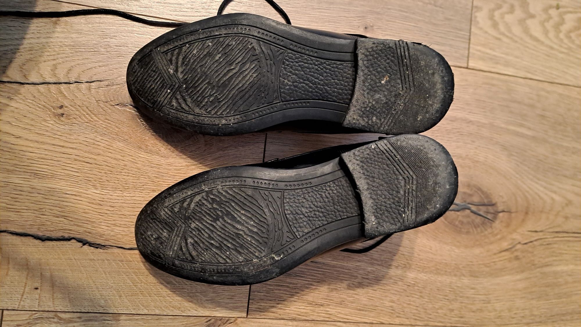 Wizytowe buty badoxx r32