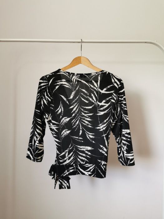 Elegancka wiązana czarna biała bluzka M L 38 40 top liście wzorzysta