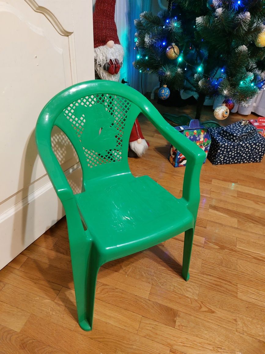 Продам стульчик дитячий