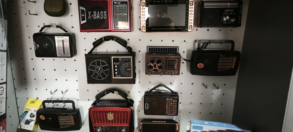 Радіоприймачі великий вибір.