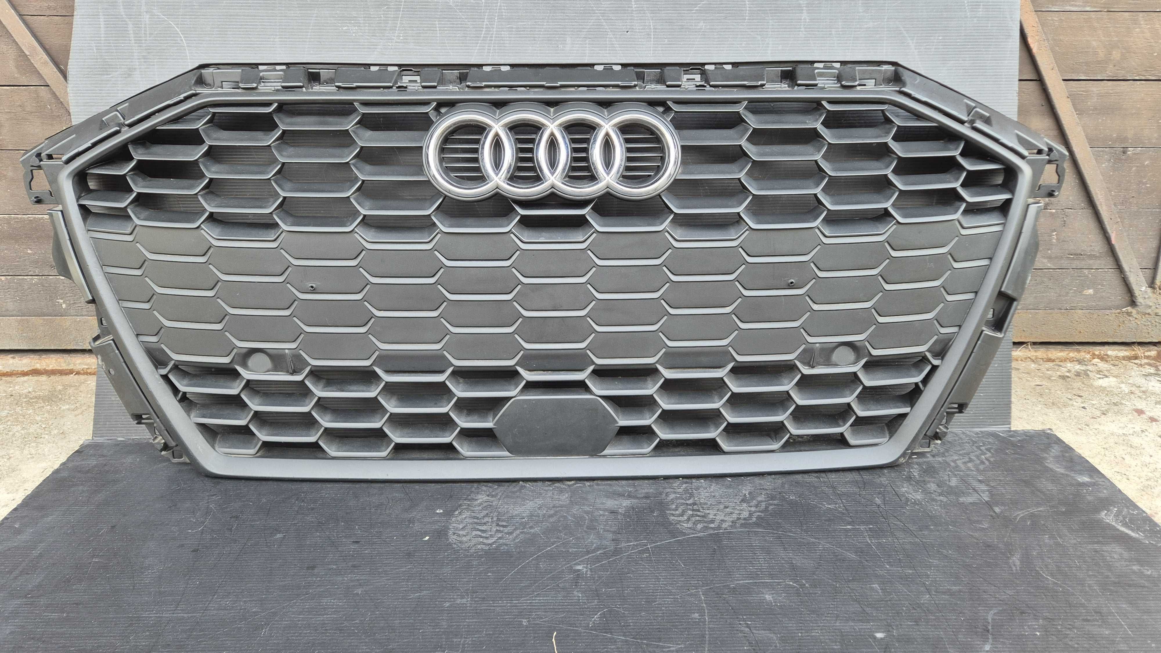 Atrapa chłodnicy GRILL Audi A3 8Y 2020- S-LINE OE 8Y0 Stan BDB ORYG !