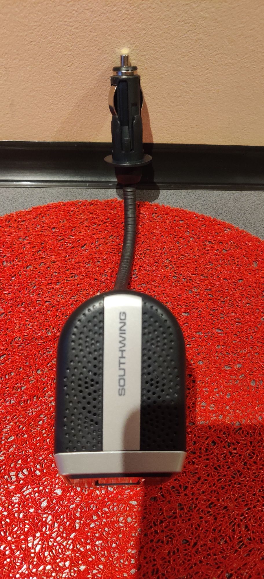 Zestaw głośnomówiący Bluetooth SC310