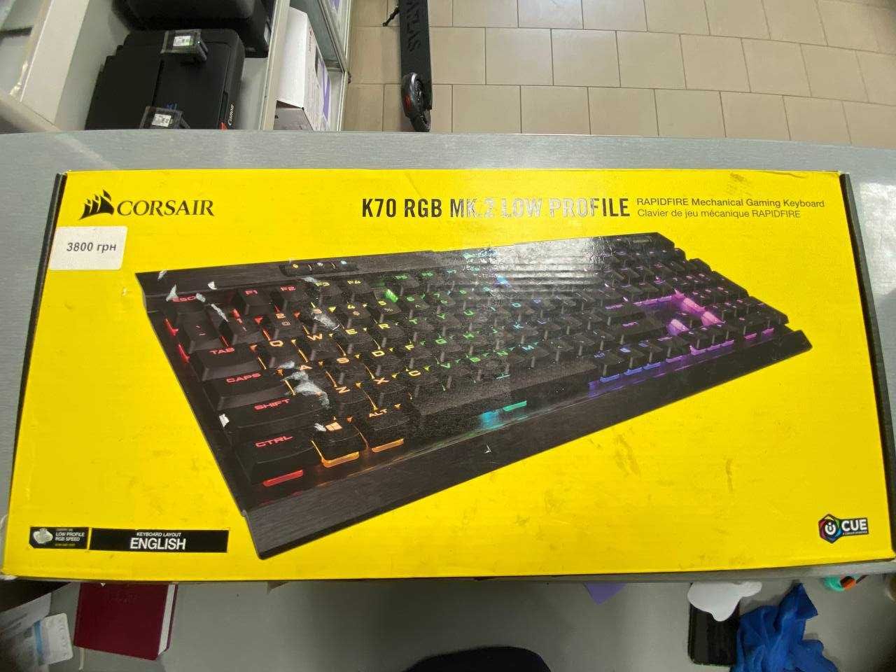 Продається клавіатура дротова Corsair K70 RGB MK.2 Low Profile