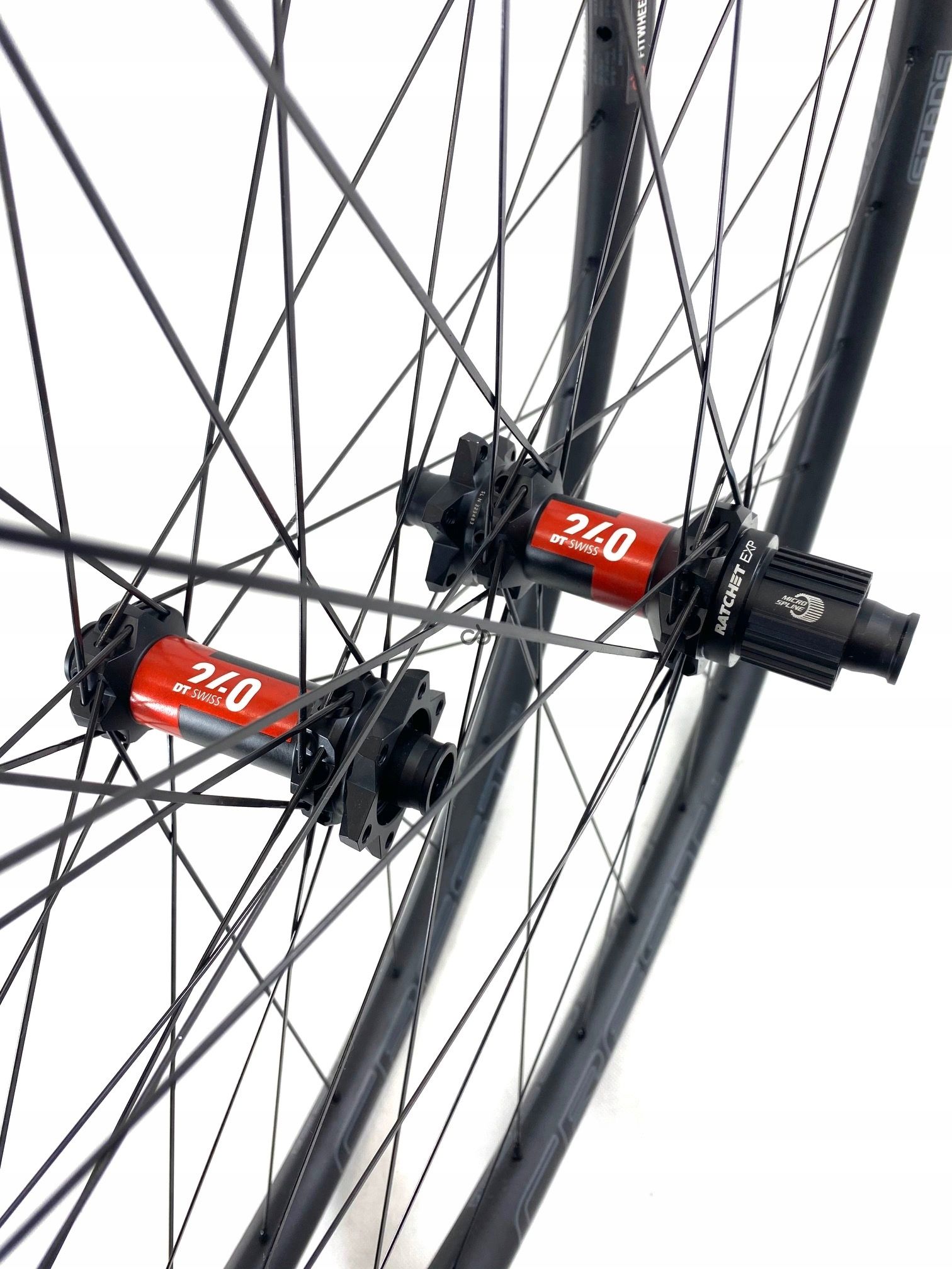 Koła Dt Swiss 240exp Sp NoTubes Crest mk4/29/1480g