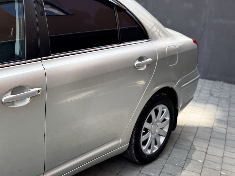Продається Toyota Avensis