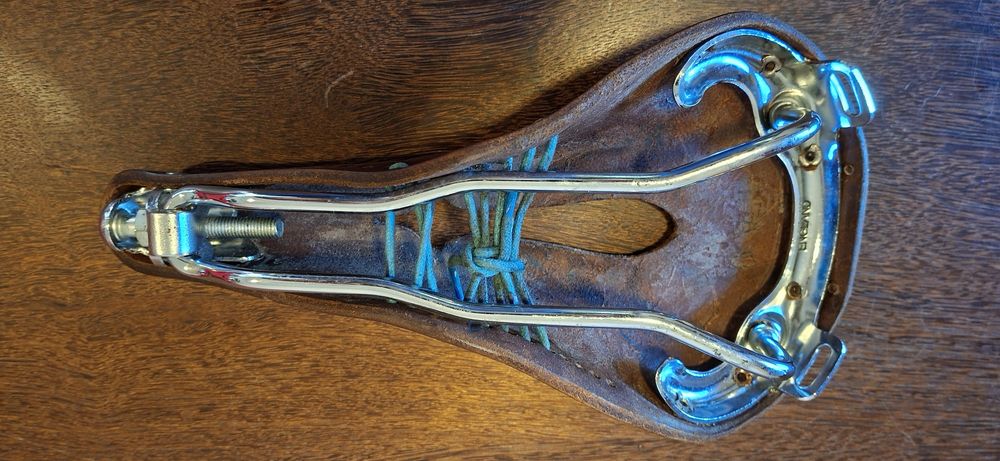 Selim Brooks B17 Curved Narrow