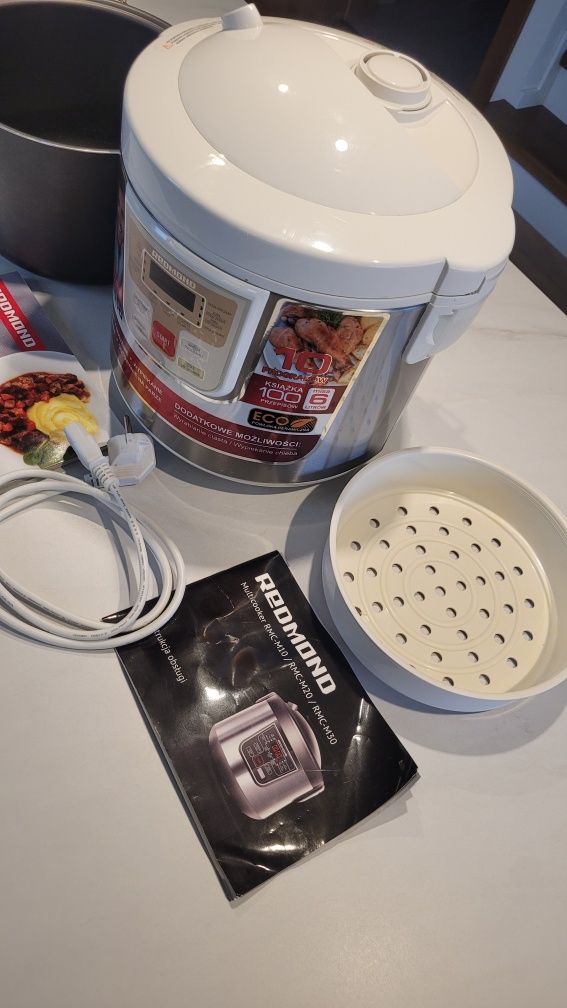 Multicooker Redmond rmc-M30