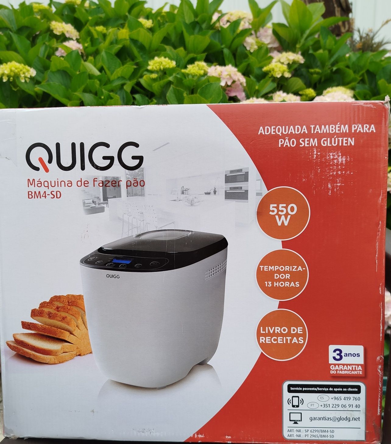Máquina de fazer pão nova.