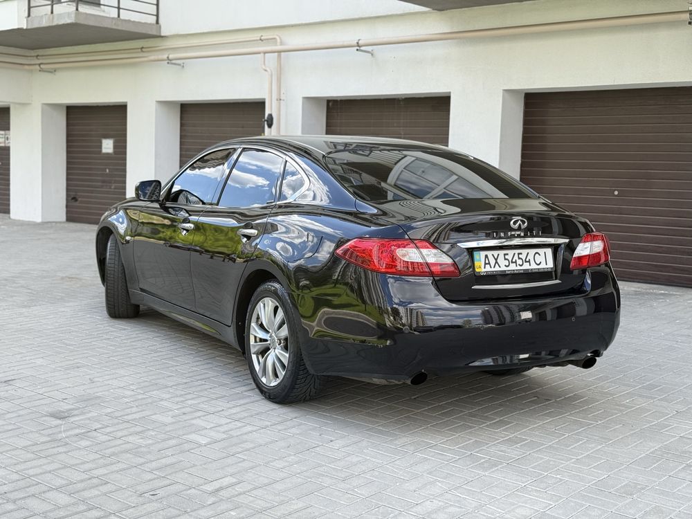 Продам Infiniti M25 2012