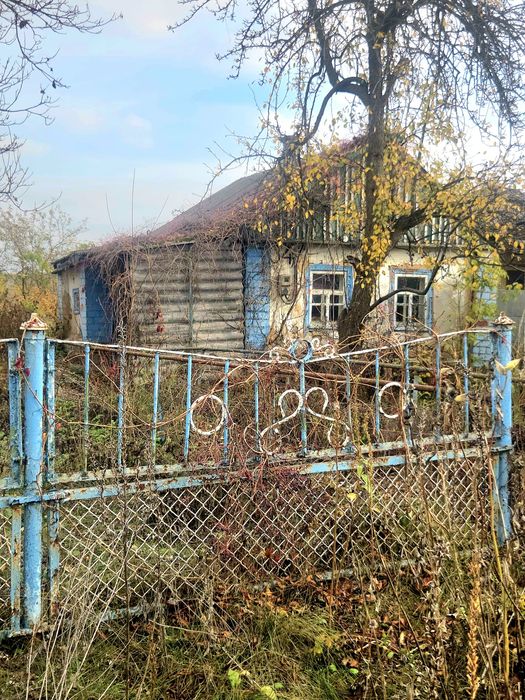 Продам земельну ділянку в центрі Підгородного