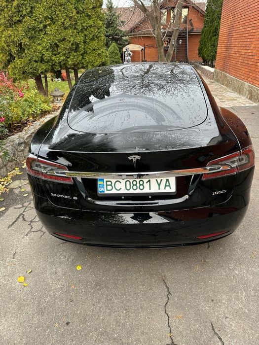Tesla model S 100D CCS winter edition