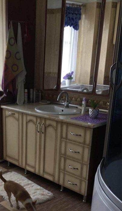 Oddam - Używana szafka z umywalką