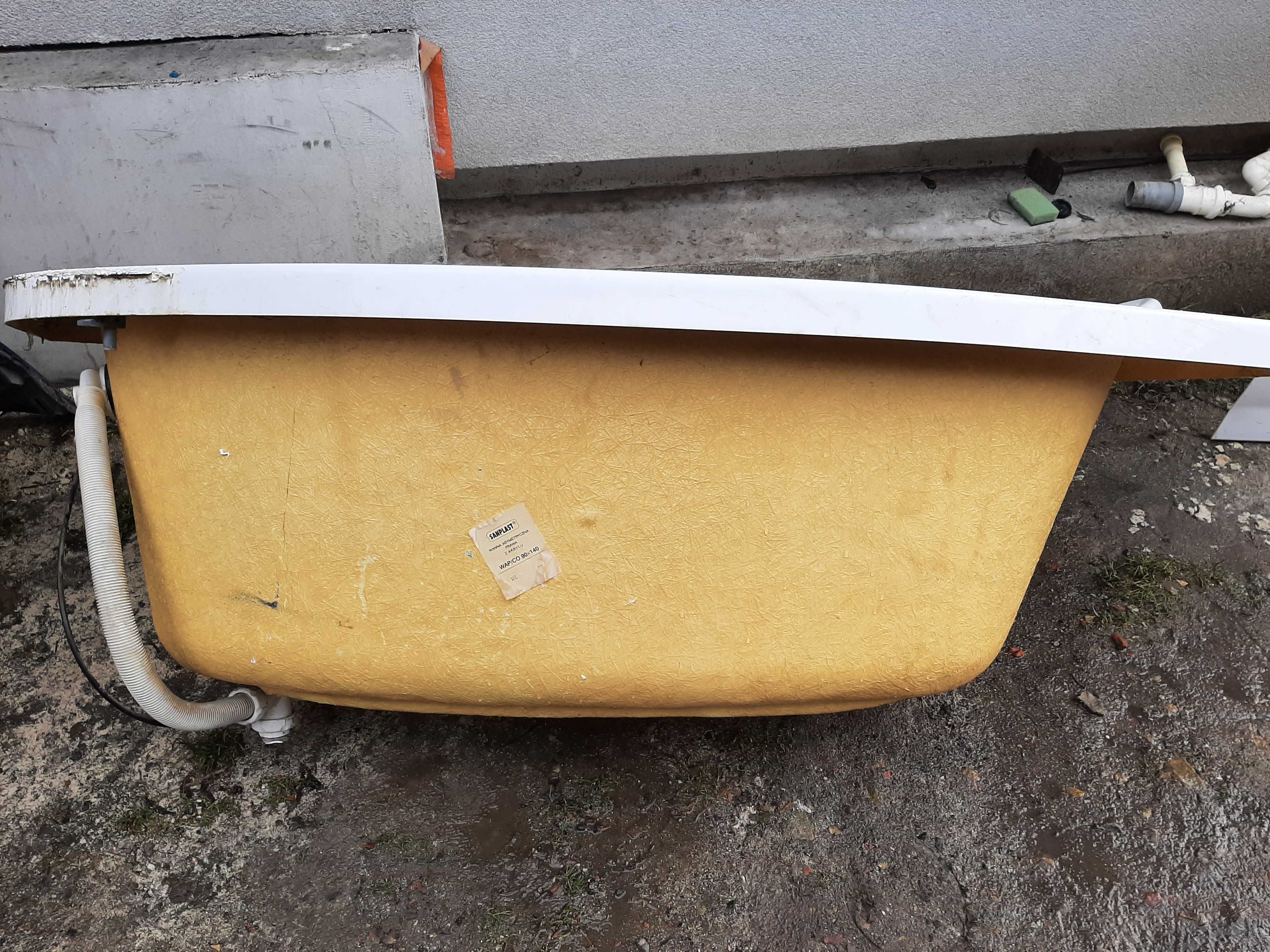 Wanna asymetryczna prawa akrylowa 90x140  Samplast + syfon zadbana