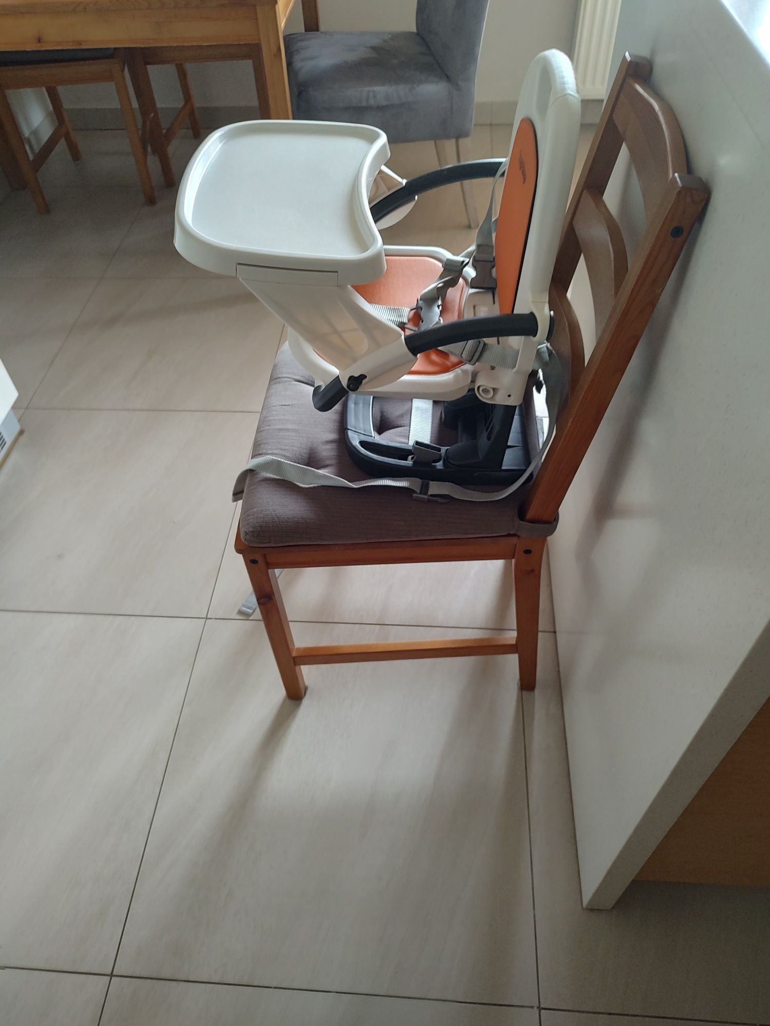 Przenośne krzesełko do karmienia Peg Perego