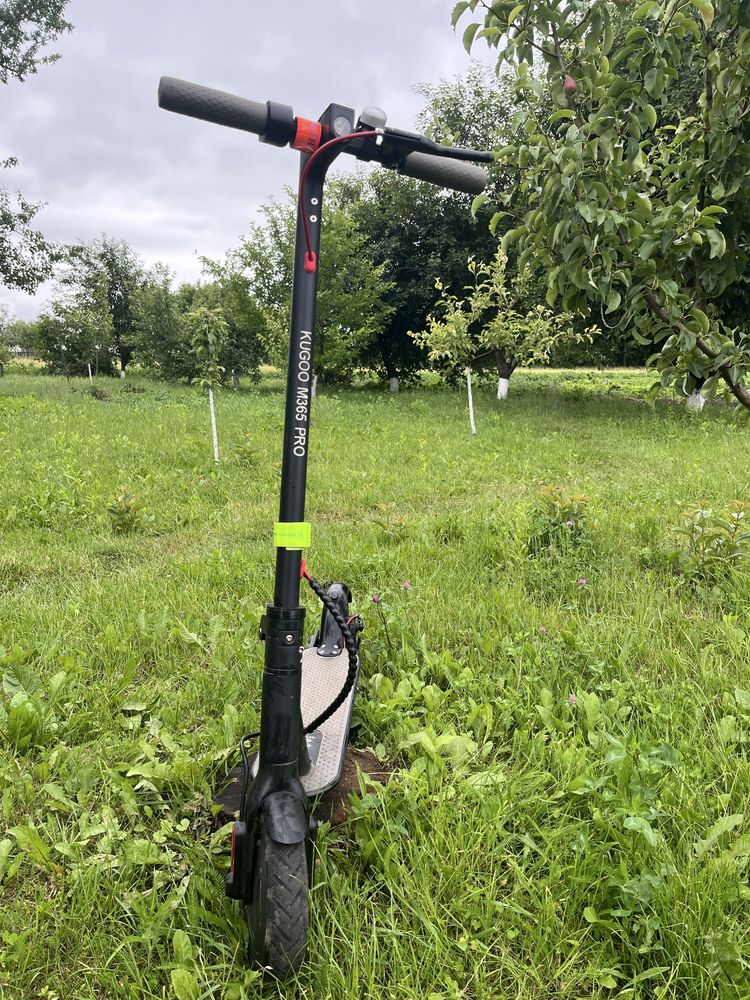 Електросамокат Kuggo M365 Pro