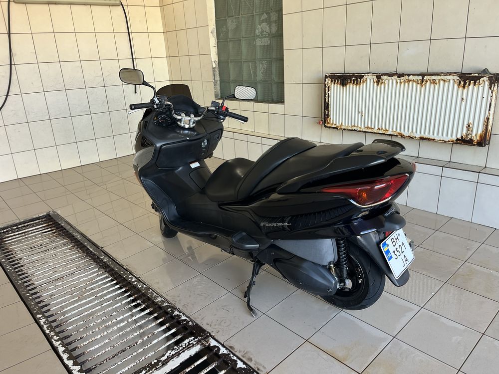 Honda forza 250 mf08