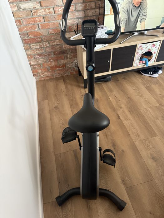 Rower stacjonarny Essential 2 Bike decathlon