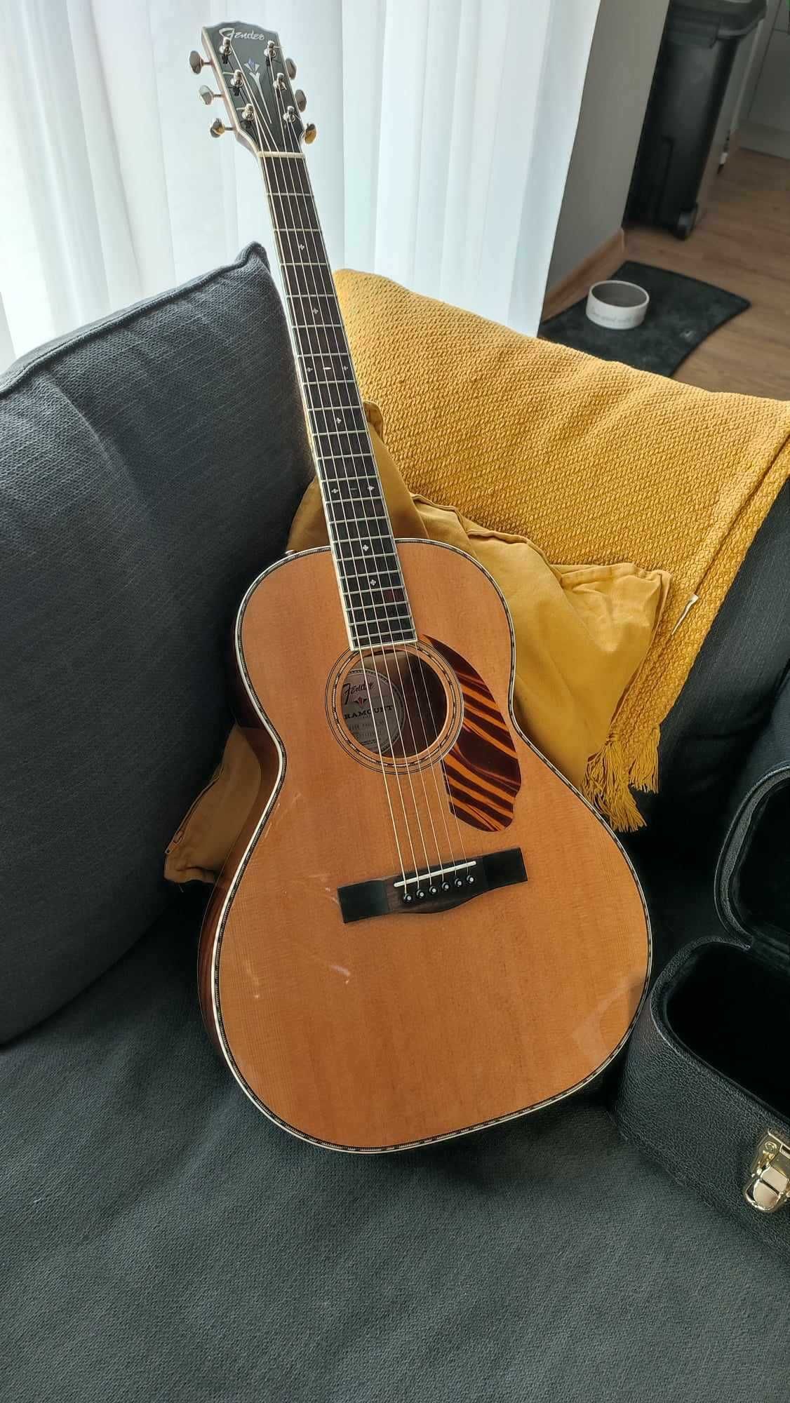 Fender Paramount Parlor  PS-220E Elektroakustyk