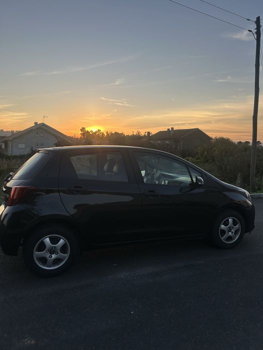Toyota yaris 2016