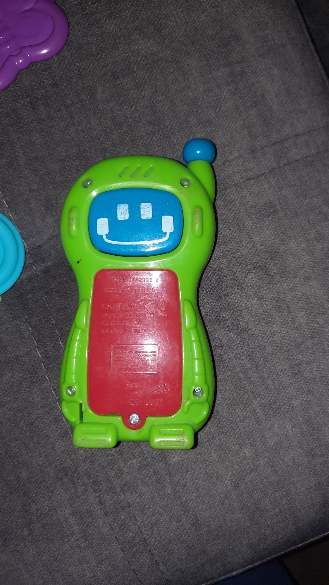 Małpka fisher price grzechotka i telefon zestaw