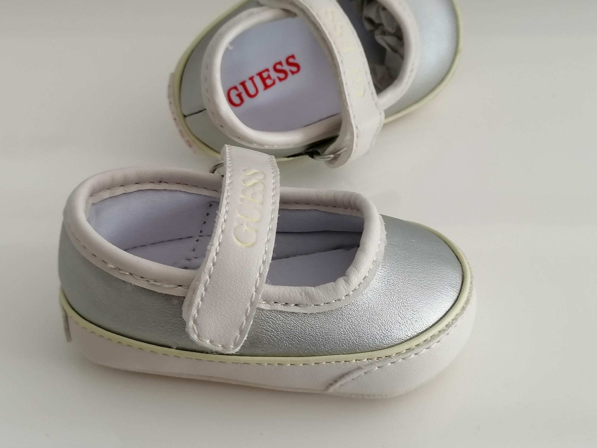 Guess babies novas e originais nr 17