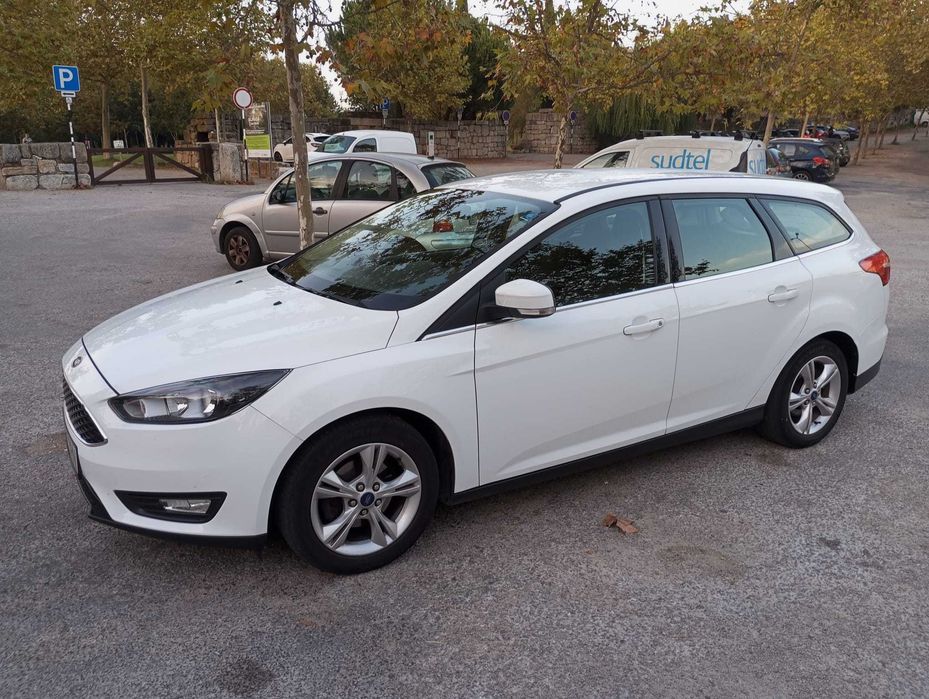 Ford Focus 1.0 EcoBoost Bem Mantido