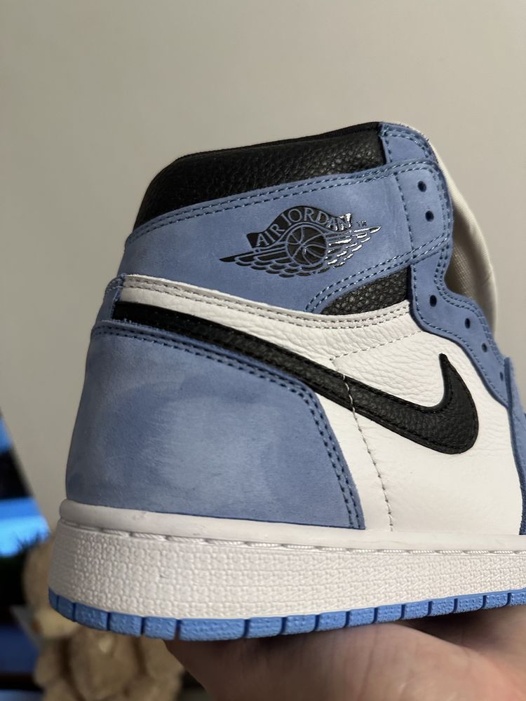 Buty Jordan 1 High University Blue 40