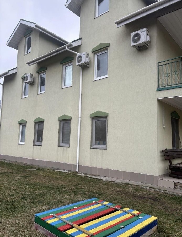 Без% Під різні види діяльності.  Будинок 300м ,Осокорки, Славутич