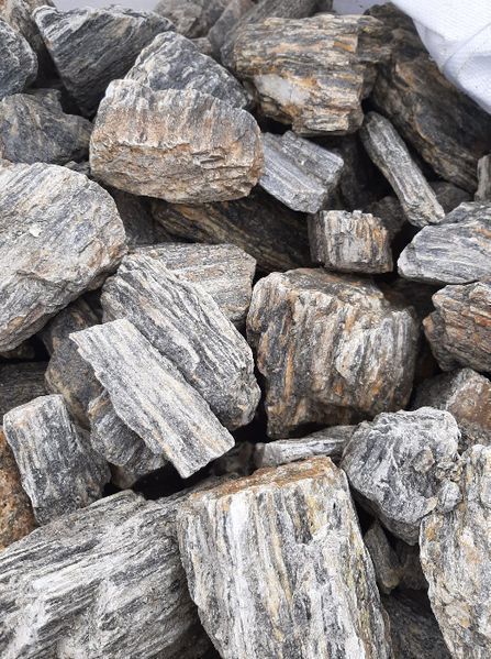 Gnejs kamień gabionowy do ogrodu 63-250 kora kamienna gruba