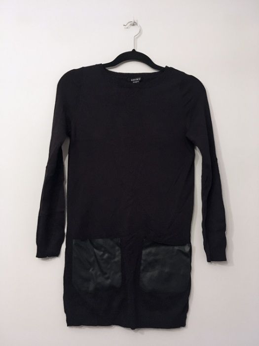 Czarna krótka sukienka sweterkowa, kieszenie, ekoskóra, Amisu