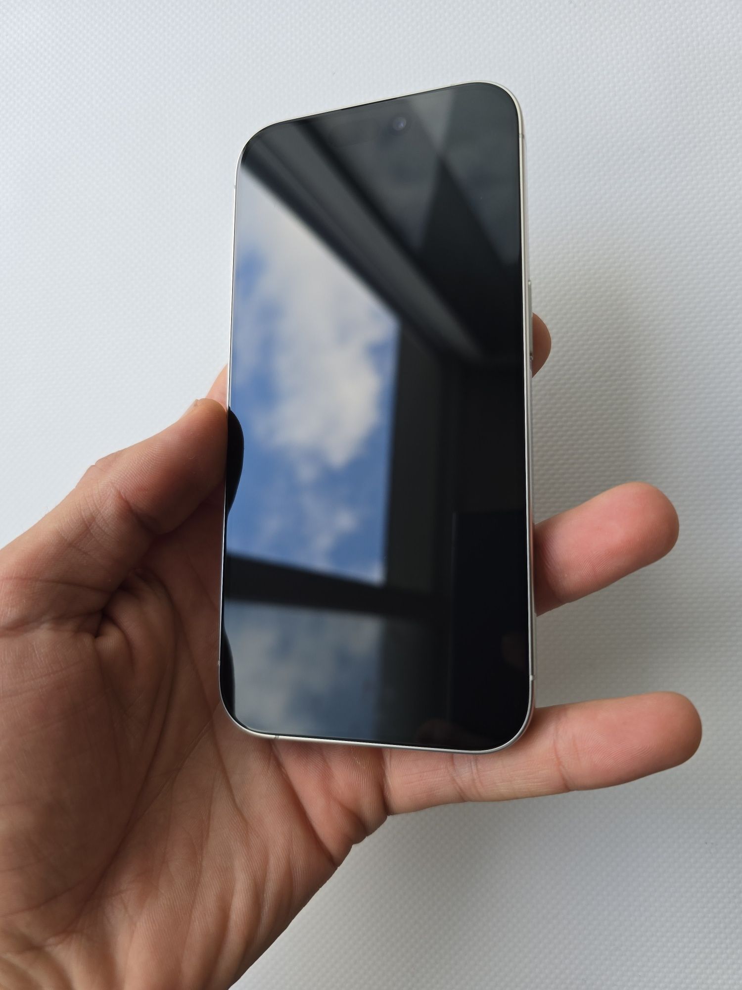 iPhone 15 Pro, 256 GB Идеал Nano-sim+e-sim
