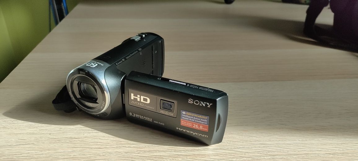 Kamera Sony HDR-PJ410 z futerałem