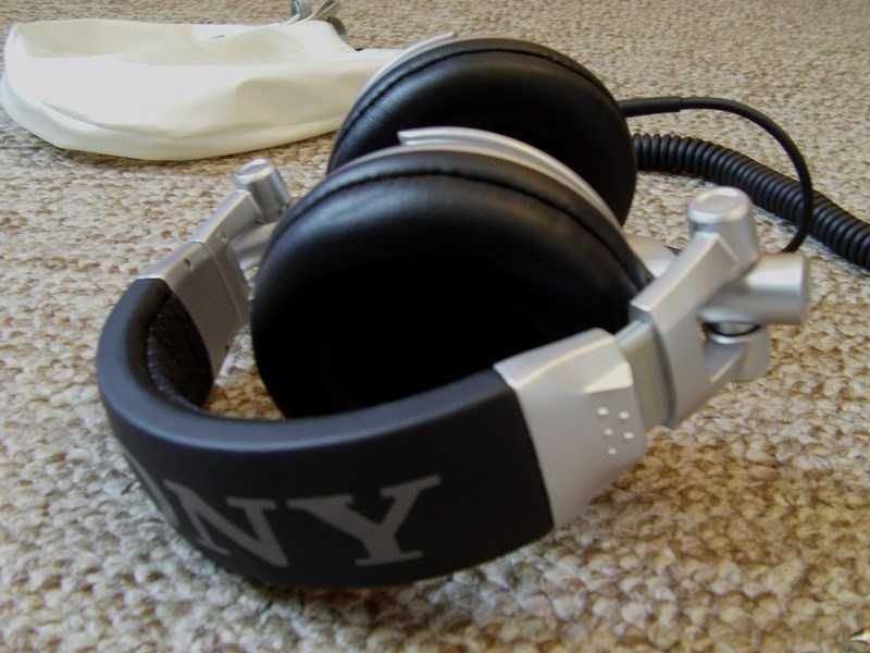 Phones Sony MDR-Z700