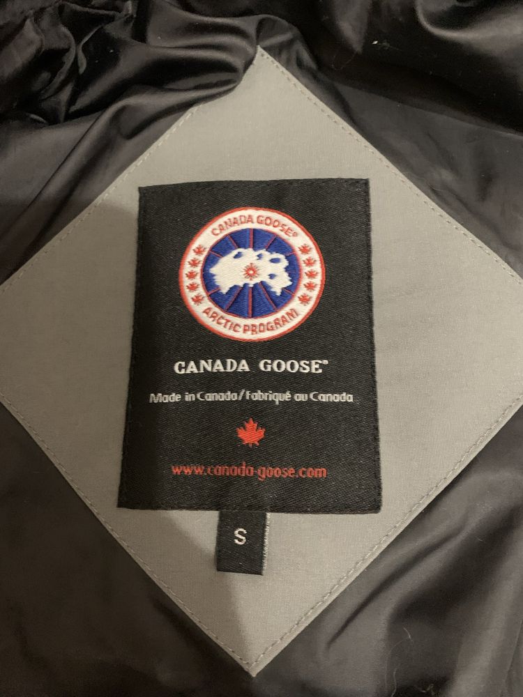 Парка зимова куртка Canada Goose р.42 S