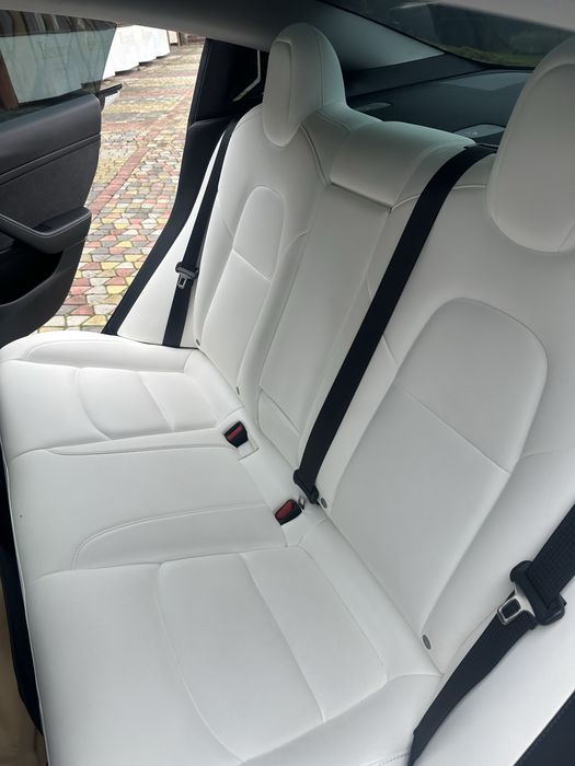 Tesla model 3 2021 long range повний привід